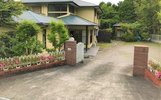 団体・合宿・ペット歓迎♪源泉かけ流しの貸し別荘ともみ山荘／民泊
