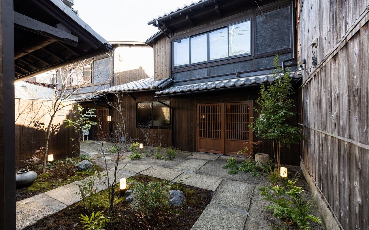 洛龍菴　別邸　かざみ・はつな