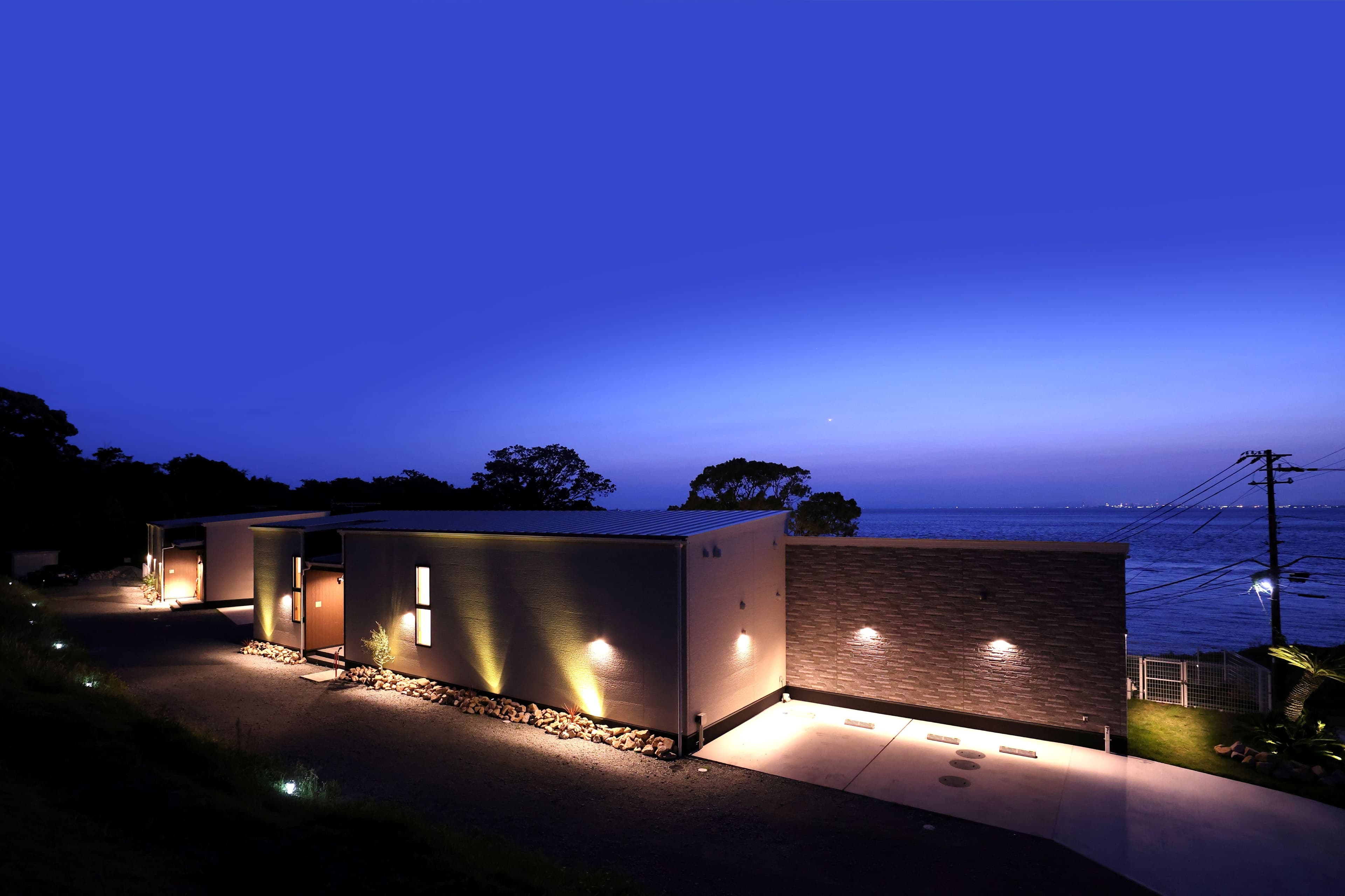 Ｓｕｎｓｅｔ　Ｄｏｇ　Ｖｉｌｌａｇｅ　淡路島＜淡路島＞