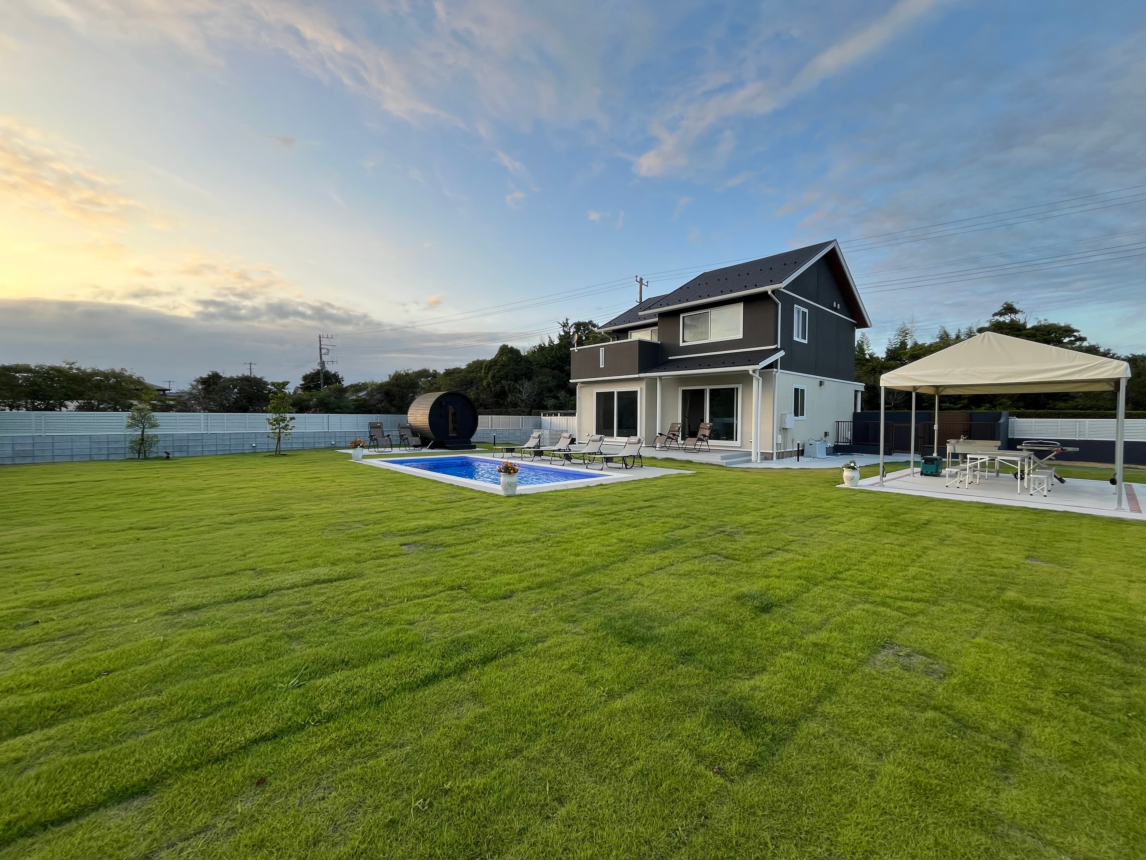 ヴィラ　プールモア