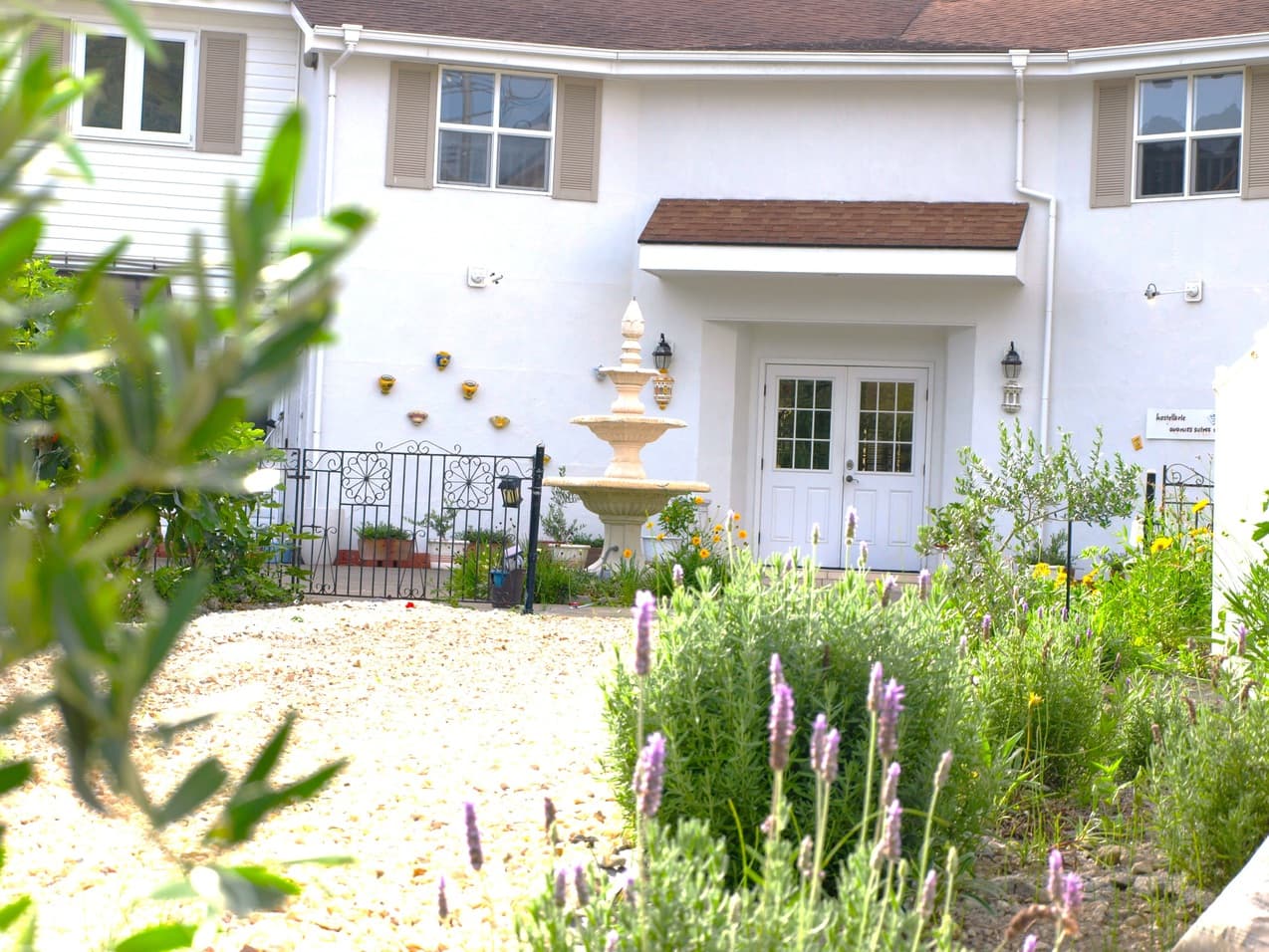 Ｈｏｓｔｅｌｌｅｒｉｅ　Ａｖａｎｃｅｓ　Ｓｏｉｒｅｅ（オステルリー　アヴァンソワ）